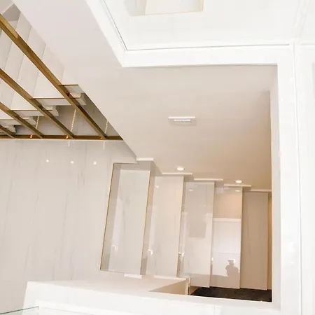 Apartman Aries *